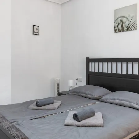 Peter Mit Balkon By Interhome * Τορεβιέχα